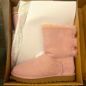 Ugg boots NIB! Size 9